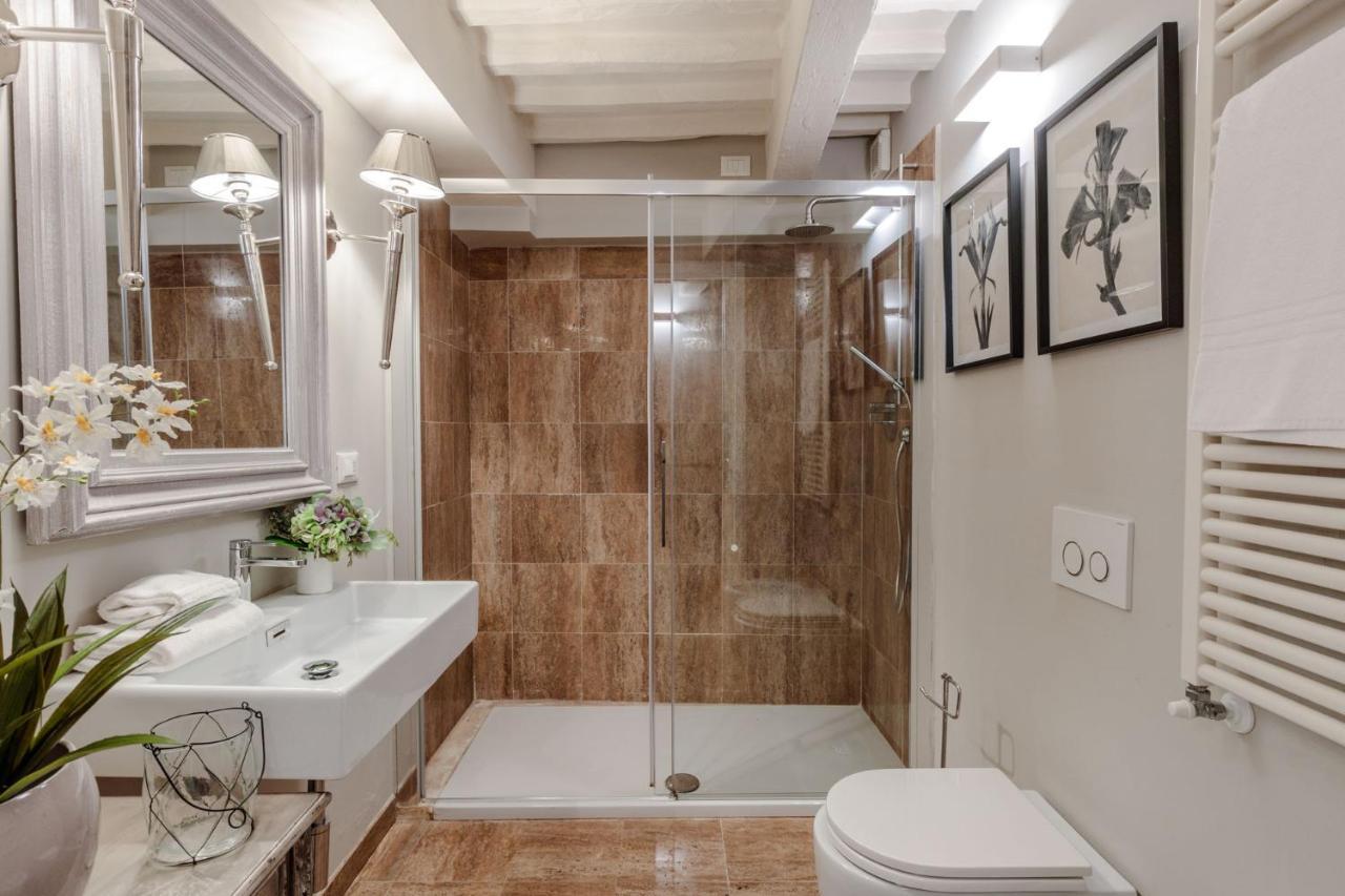 Casa Blanc Apartment ลุคคา ภายนอก รูปภาพ