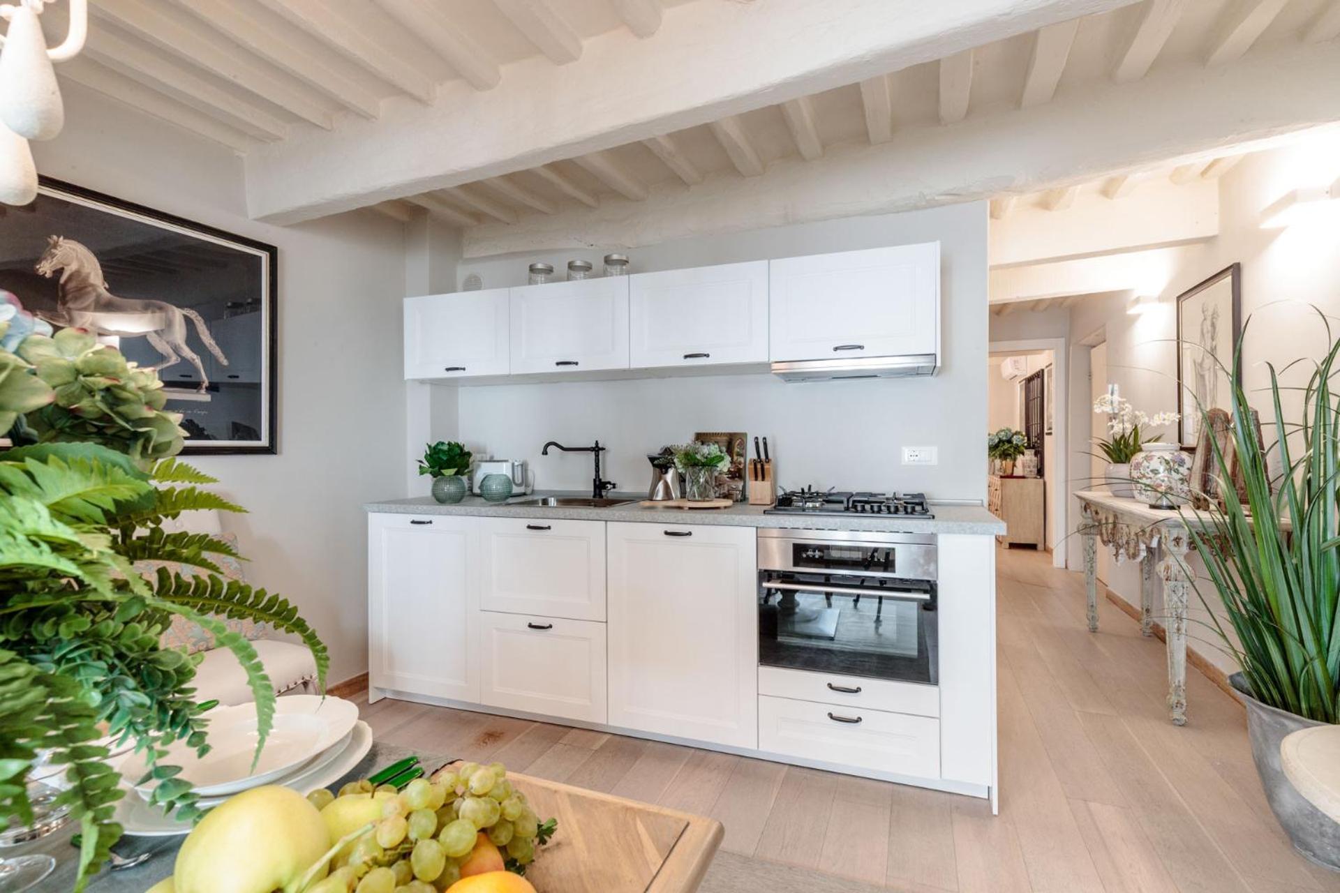 Casa Blanc Apartment ลุคคา ภายนอก รูปภาพ